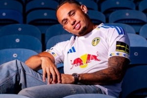 15年信誉品牌-迪马济奥：奥卡福从米兰转会到利兹联的转会费为2100万欧