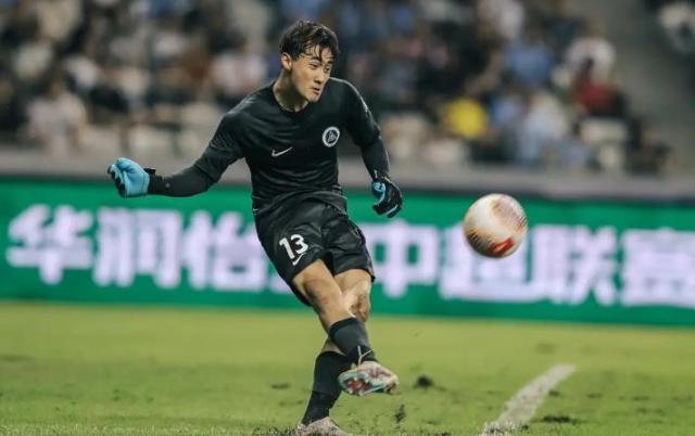 星空体育APP-【中超】彭鹏染红杜加利奇救险 十人深圳0比0河南队