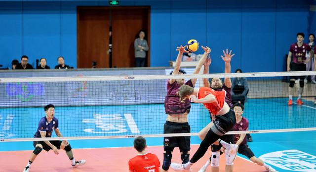 星空体育APP-上海男排实力优势明显 4至8名仅山东男排出现下滑